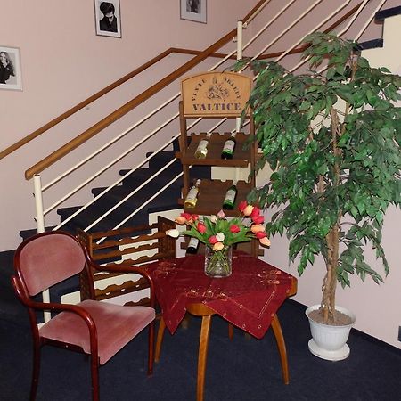 Apartmany Cesky Dvur マリアーンスケー・ラーズニェ エクステリア 写真